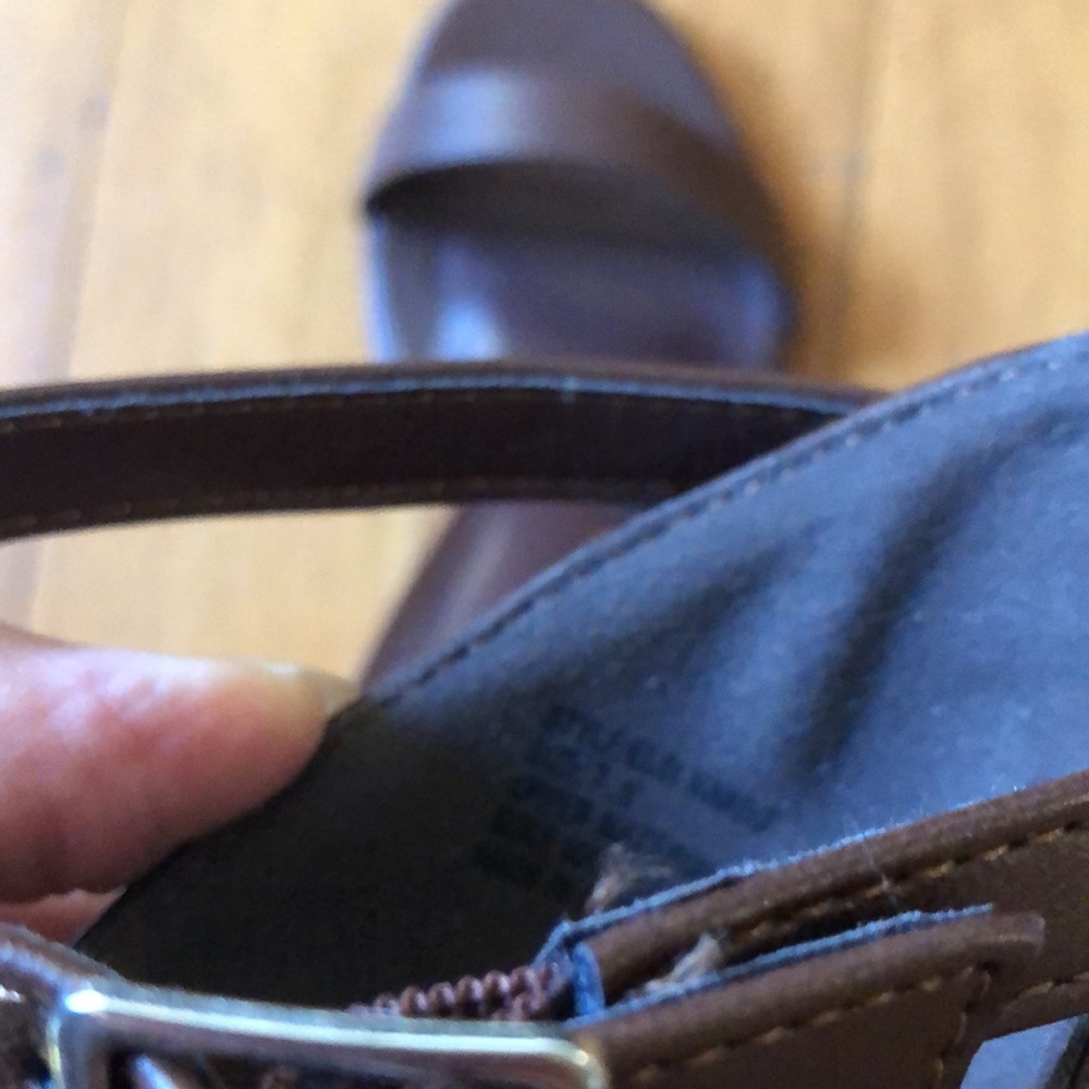 Lulu’s heels - Picture 4 of 4